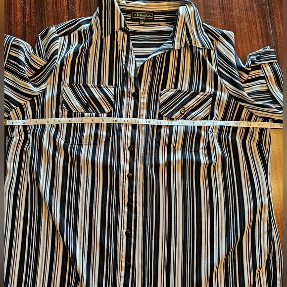 Elementz Striped Button Down Women's Short Sleeve Roll Tab Blouse Cream Black 1X - Picture 7 of 12